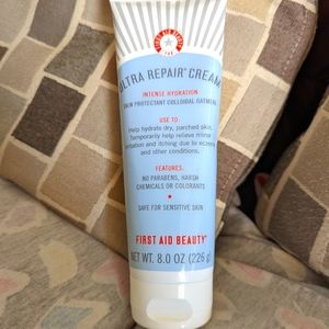 First Aid Beauty Ultra Repair Cream *FIRM PRICE